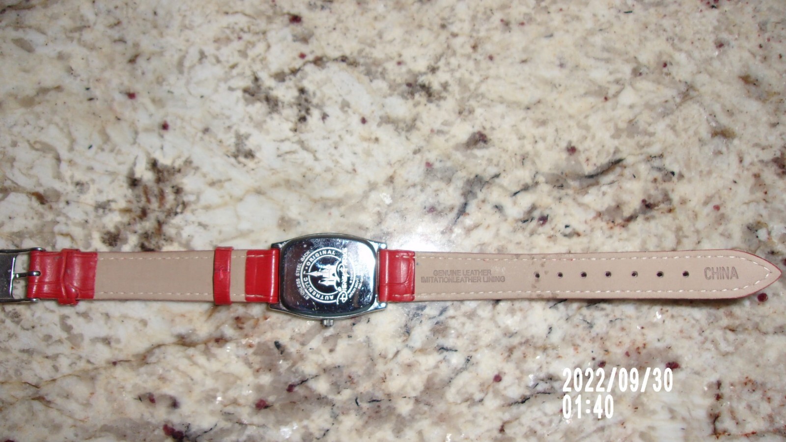 MICKEY MOUSE WATCH - image 5