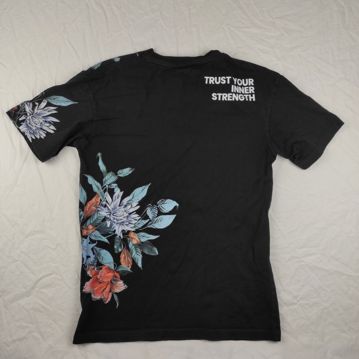 Zara Small ZM20 Black Flower Print Zara Small ZM20 Black Flower Print
