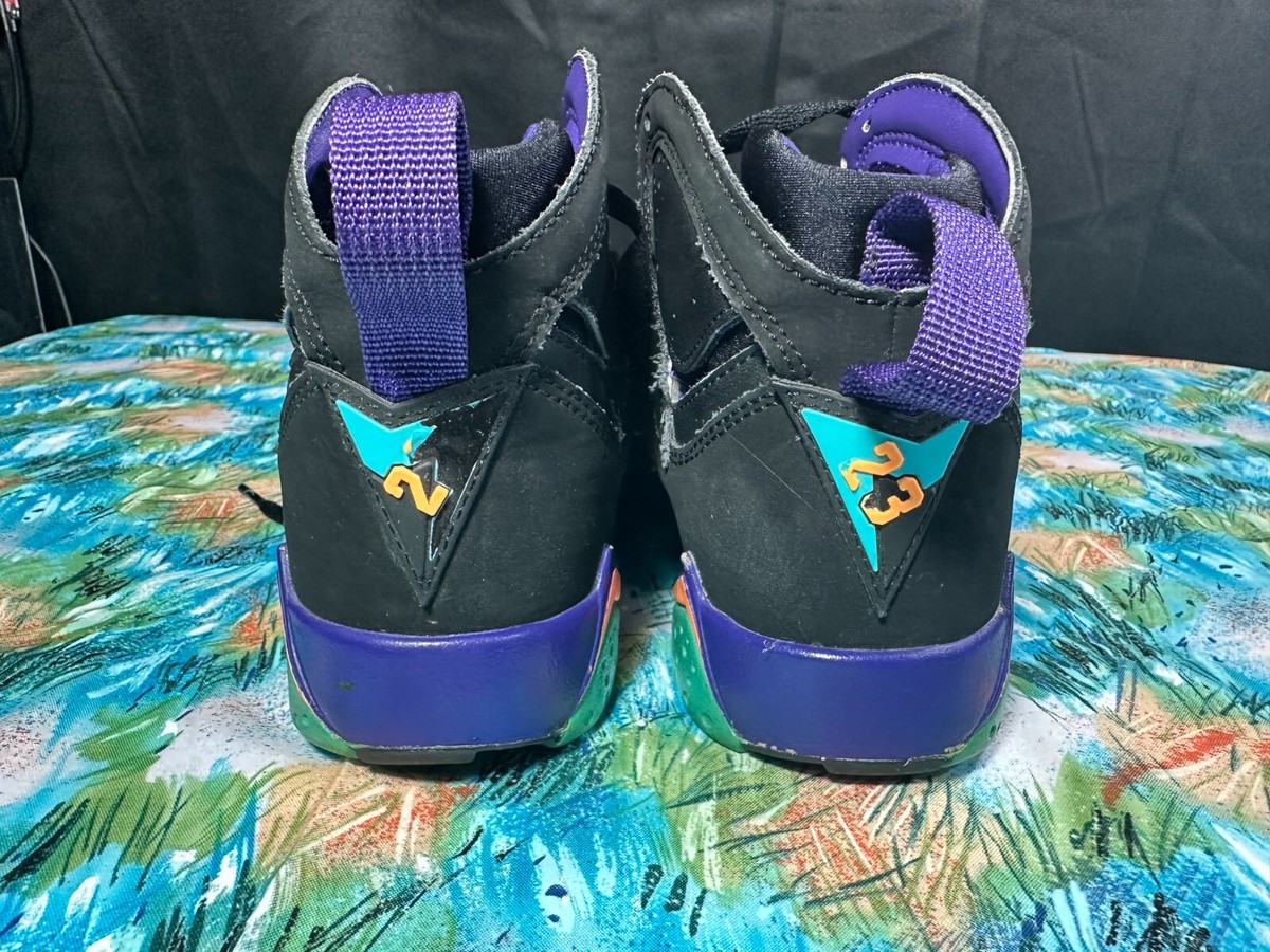 Nike Air Jordan 7 VII Retro GG Lola Bunny YOUTH Shoes - Sz Nike Air Jordan 7 VII Retro GG Lola Bunny YOUTH Shoes - Sz