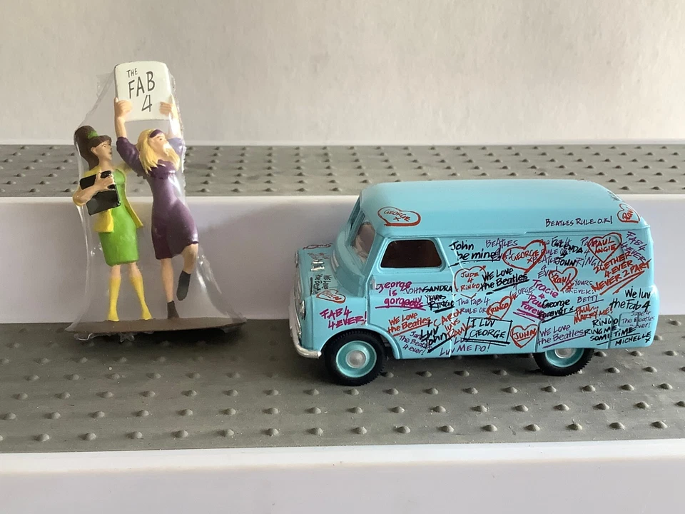 ✅Corgi Classics - Collezione The Beatles "Bedford Graffiti Van" (FE42-22S9/5) - Immagine 4 di 4