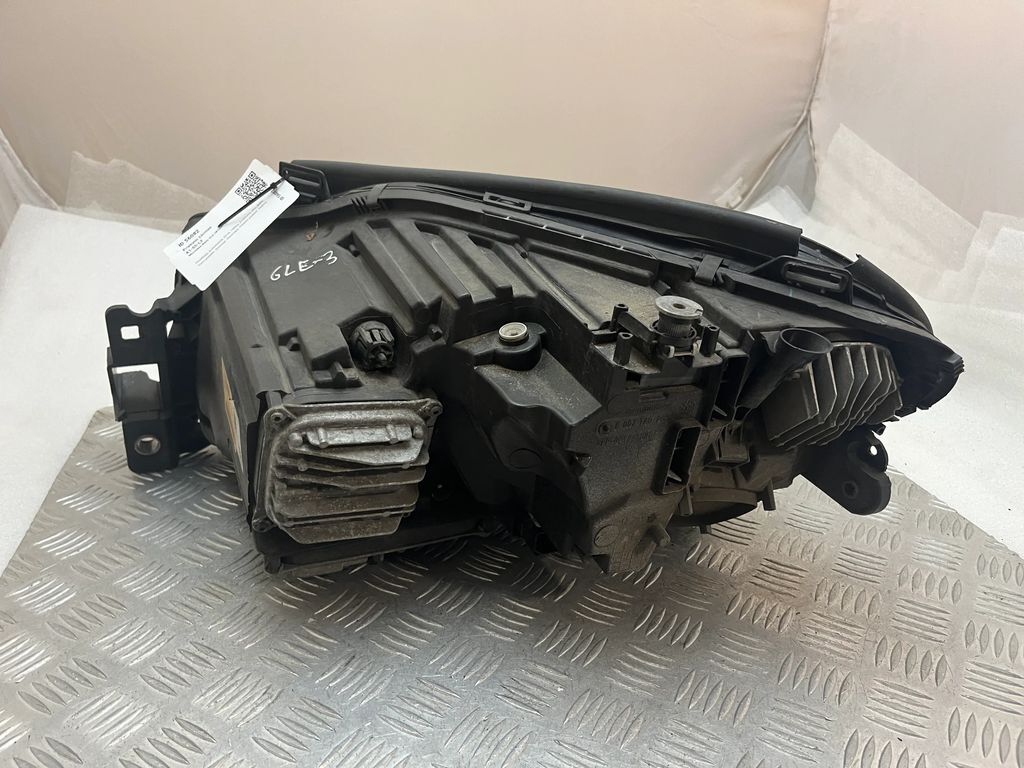 MERCEDES GLE W166 2018 Headlight Right Drivers Side A1669064203  