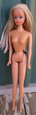 Twist&TurnLongBlondHairBarbieClone SIMBA RedLipBlueEyesNudeVtg