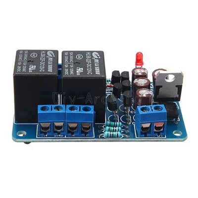Speaker protection board component audio amplifier with DC protection boot delay