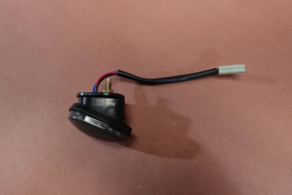 Señal de giro delantero derecho Yamaha YZF R1 2004-2006 Foto 3 de 4