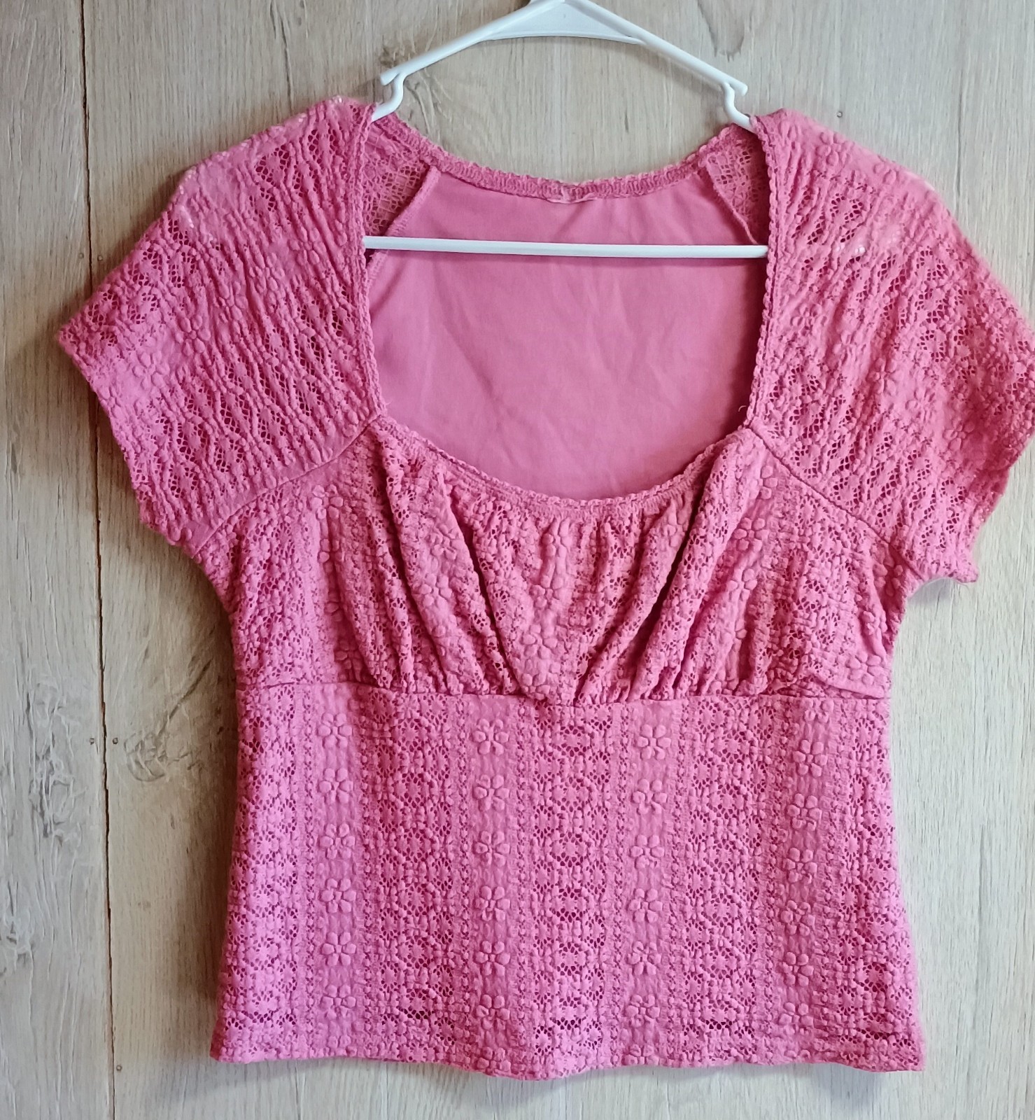 No Boundaries blouse Women size M pink cropped lace square neck short sleeve