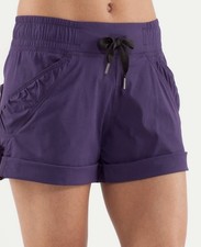 Lululemon Shorts Spring Break Away Women’s Size 6 Purple Athletic Running Gym