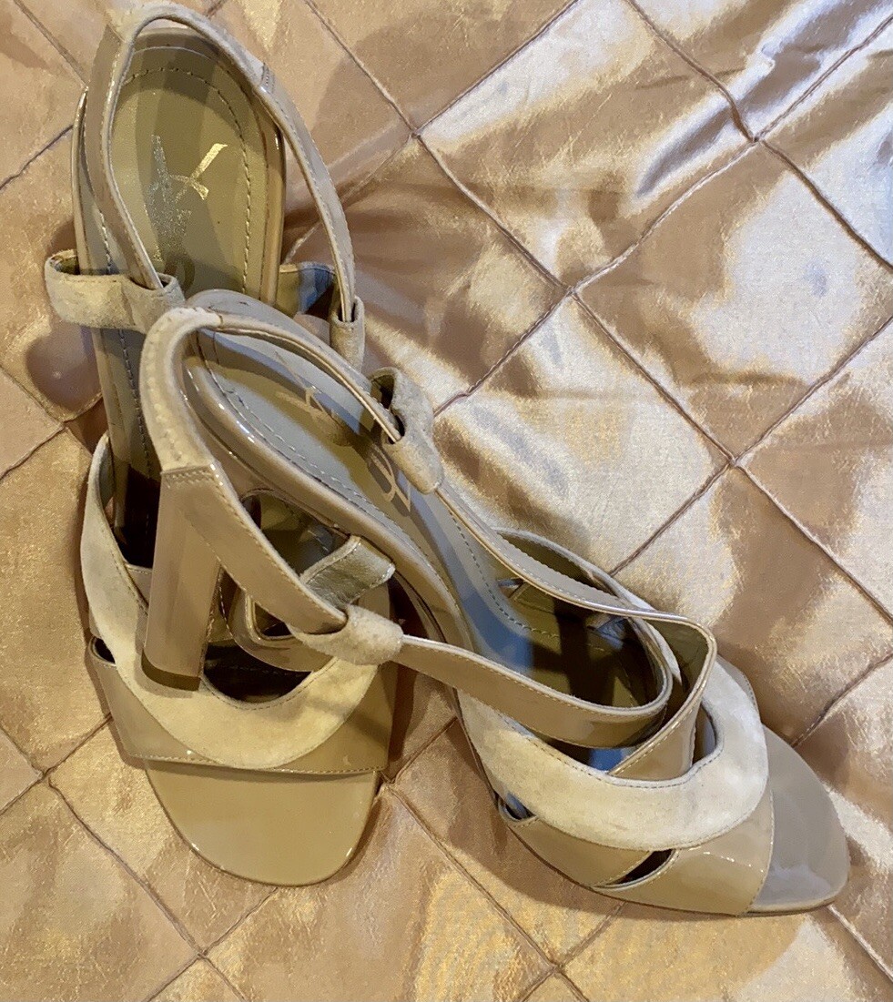 YVES SAINT LAURENT FAVOLOSI SANDALI CON TACCO MARRONE CHIARO COMBINAZIONE DI VERNICE E