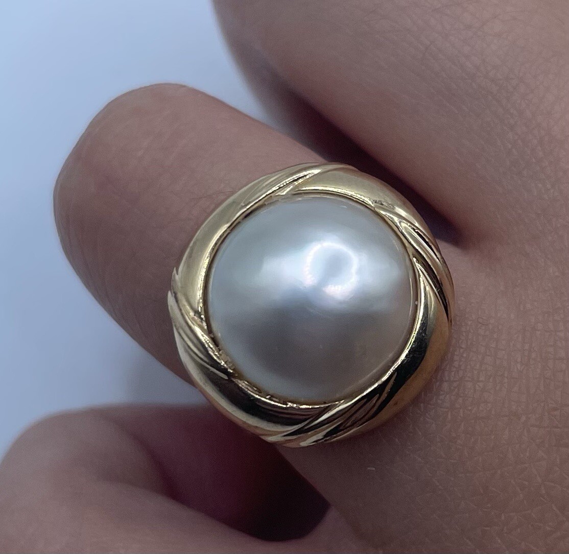 14k Solid Yellow Gold Mabe Pearl Split Shank Ring… - image 2