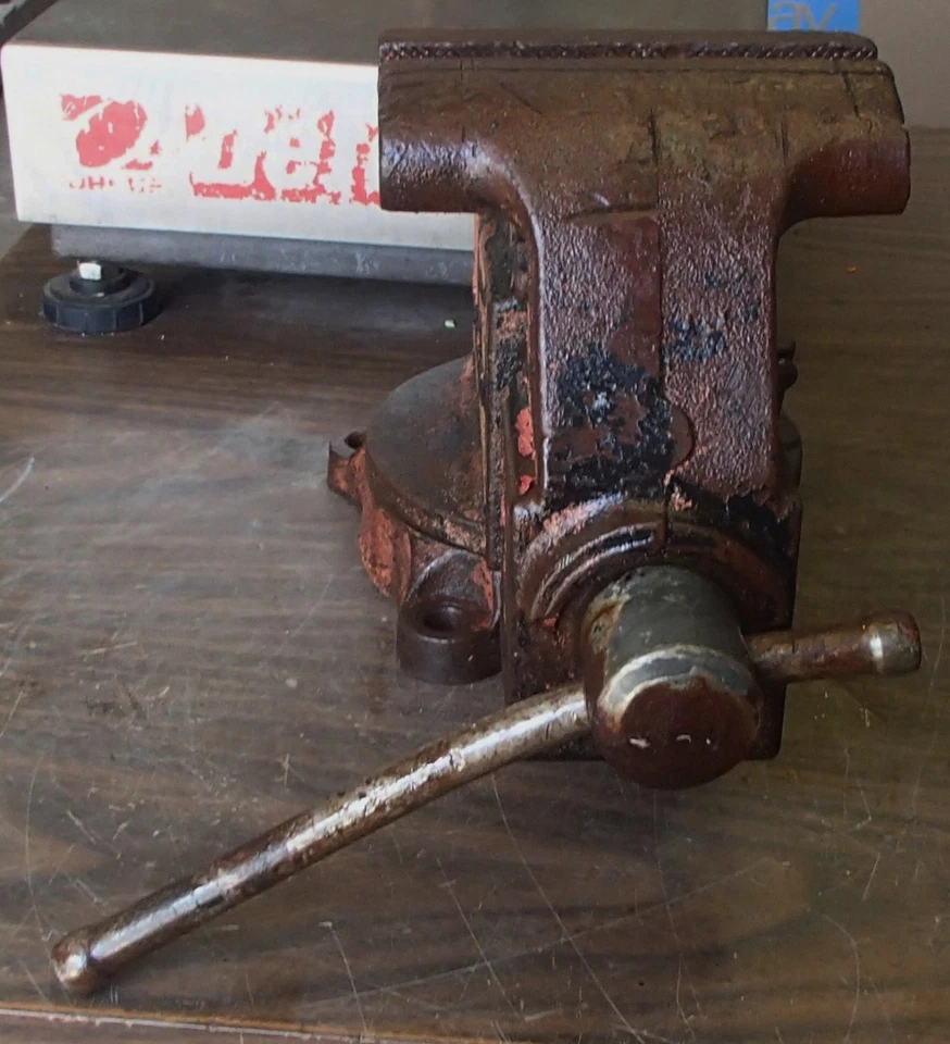 Tornillo de banco base giratoria Columbian D45-M4 ¡HAZ OFERTA! Foto 4 de 4