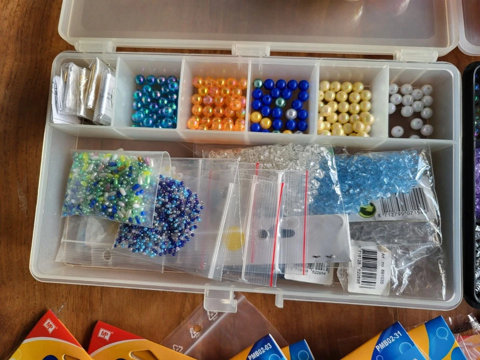 énorme lot PERLES rocailles et autres MIYUKI BISUTERIA ...... NEUF - Photo 4/4