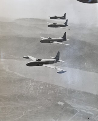 GROSSES ORIGINAL 50er JAHRE PRESSEFOTO LOCKHEED STERNSCHNUPPEN IN FORMATION 24x19cm