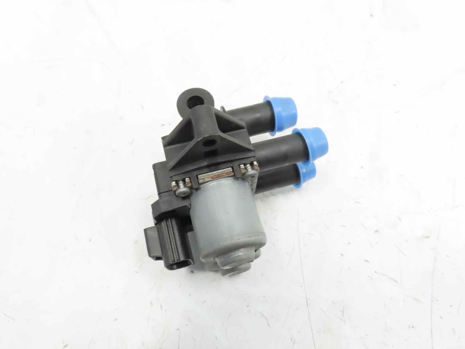 2004 Lamborghini Gallardo Heater Control Valve, Water Coolant Audi R8 400820036A