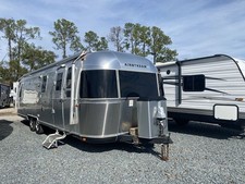 2019 Airstream Classic 30RBQ