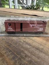 N Scale Kadee 40' Box car Lehigh Valley 43510
