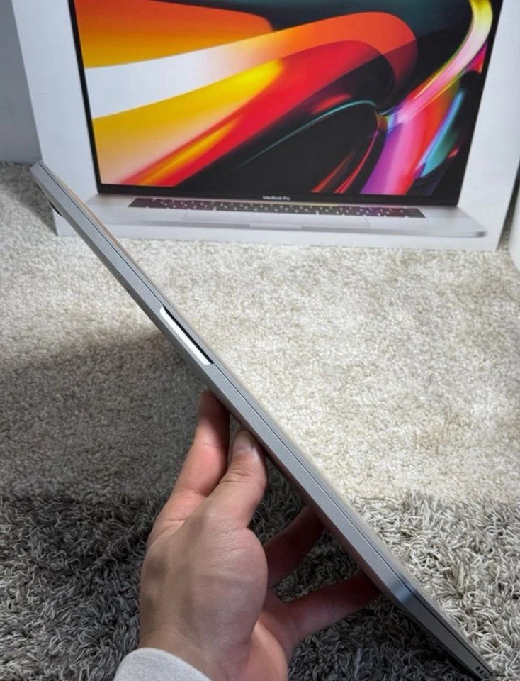 Apple MacBook Pro 16" 2019 · i9 · 64GB · 1TB, foto 4 de 5