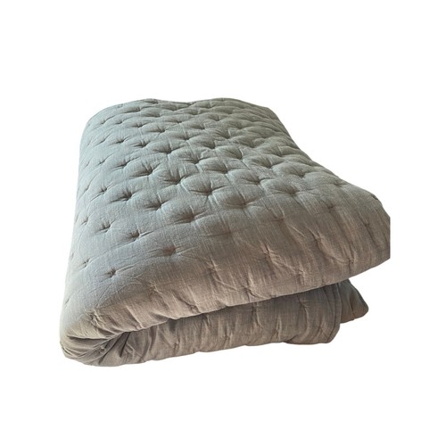 Pottery Barn Linen Belgian Flax Linen Tufted Quilt Baby Blue King Size 108”x 92”