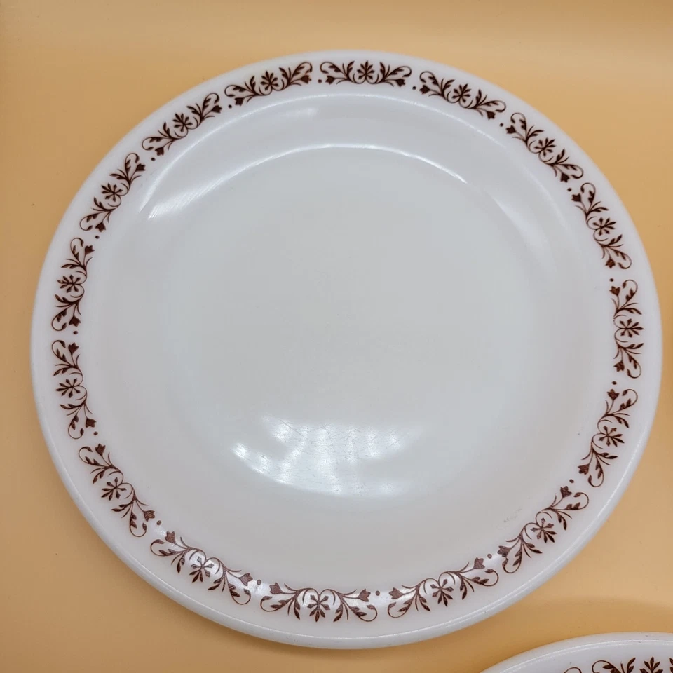 Platos de cena vintage Anchor Hocking 3 vasos de leche de filigrana de cobre marrón #959 Foto 2 de 4