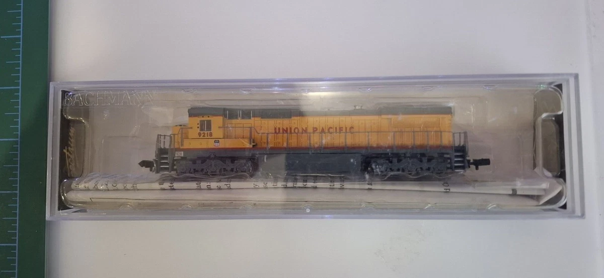 Preços baixos em Bachmann N Union Pacific Railroad Pronta para IR