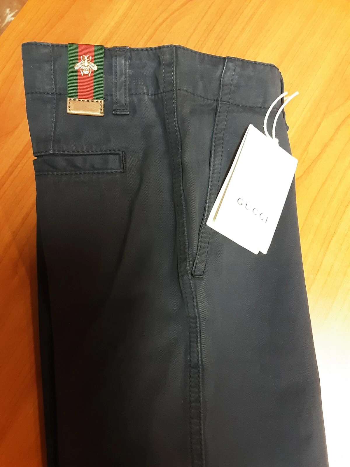 Pantalon habillé garçon Gucci. Neuf avec étiquette. Bleu foncé taille 10 Italie