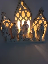 Vintage Nativity Set JCP Home Collection Ivory/Gold Trim Bisque Lighted