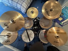 Pearl Forum Series Drum Kit +