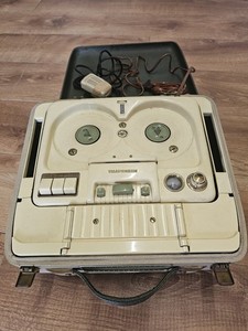 Kotúčový magnetofón TELEFUNKEN KL 65 TU z roku 1956