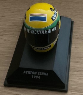 Minichamps 1/8 Ayrton Senna helmet 1994