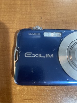 CASIO EXILIM EX-S10 ブルー (動作確認済) Casio EXILIM CARD EX-S10 10.1MP Digital Camera - Red for sale