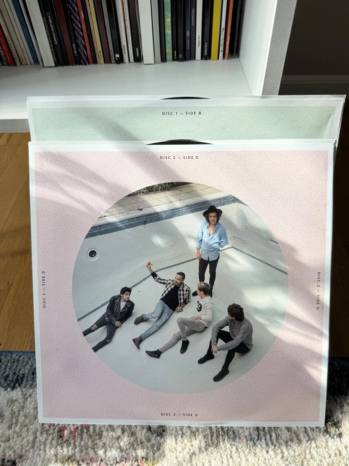 Four by One Direction (Record, 2014) *SEE DESCRIPTION Foto 2 de 2