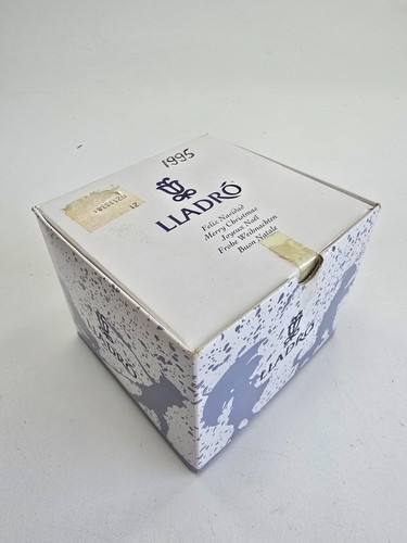 Lladro 1995 Christmas Bell 16206 Boxed Spain Porcelain Ornament - Picture 4 of 5