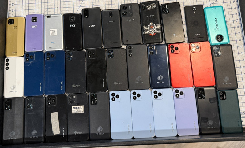Lot of 36 Vortex, Sky, Cloud Mobile & more see pics for salvage parts or repair