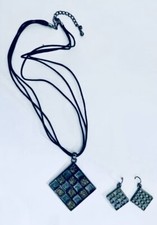 2 Piece Jewellery Set - Black Necklace with matching drop hook Earrings.