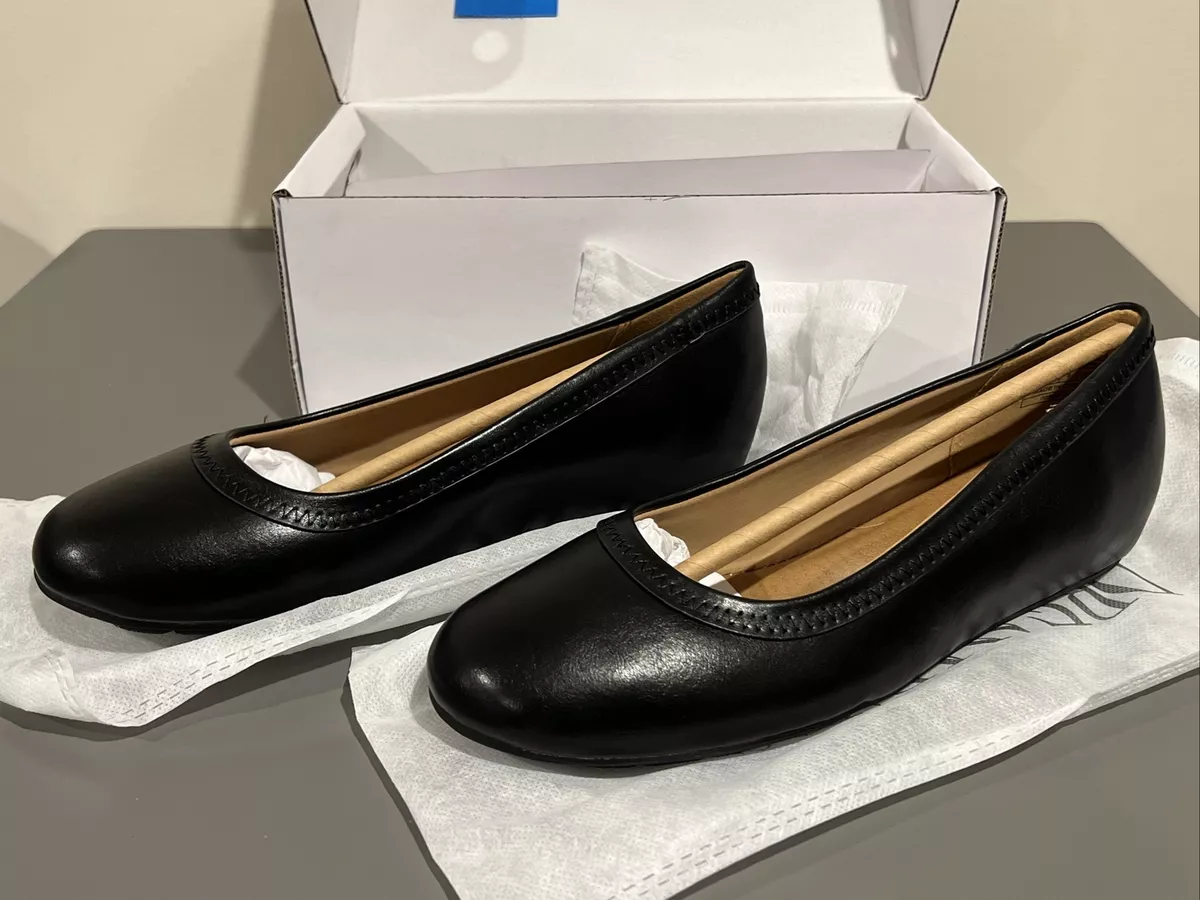 Flat black shoes with arch support 2025