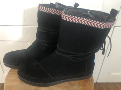 TOMS Black Suede Nepal Boots Women's Sz 11 Winter Boots Red & White Detail Trim