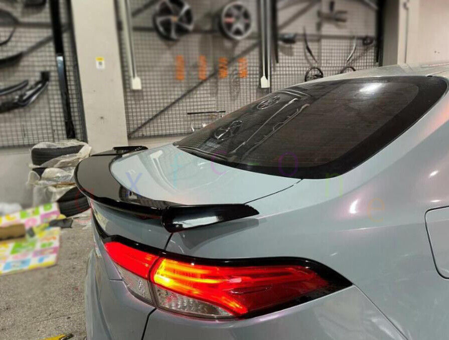 TOYOTA COROLLA CROSS 2020-2024 REAR TRUNK BONET SPOILER, REAR MID SPILER CARBON FIBER/GLOSSY