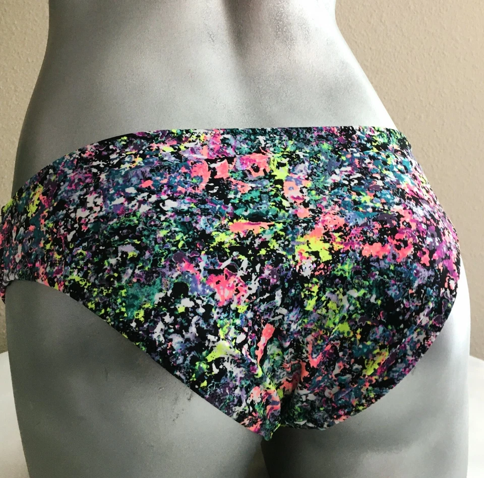 Nuevo con etiquetas Parte inferior de bikini de natación acanalada lateral graffiti negro Victoria's Secret XS Foto 2 de 4