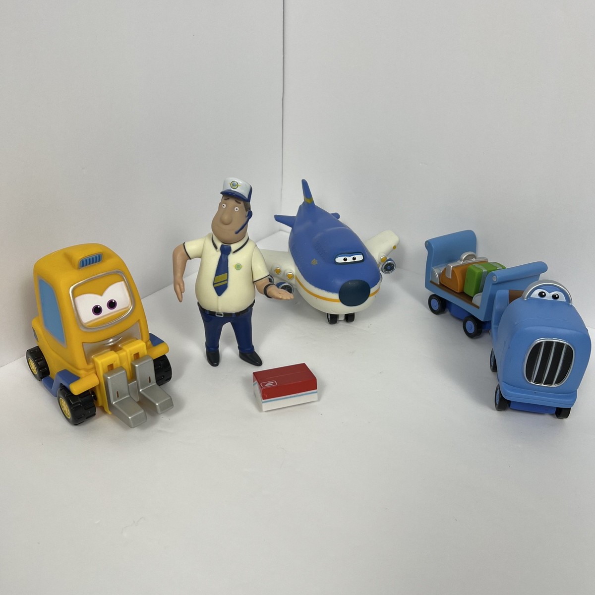 Super Wings World Airport Crew Collection Pack Exclusive Set of