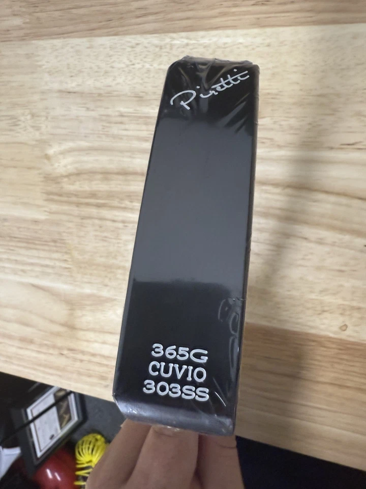 TOTALMENTE NUEVO Putter Piretti 303 Midnight Series Cuvio 35" Acabado Negro Medianoche Foto 3 de 4
