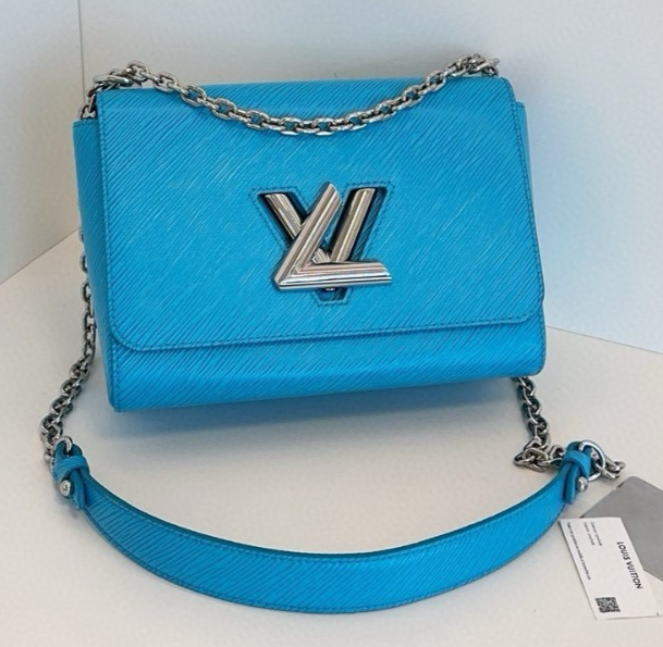 Louis Vuitton Twist Epi MM Light blue Shoulder bag Crossbody