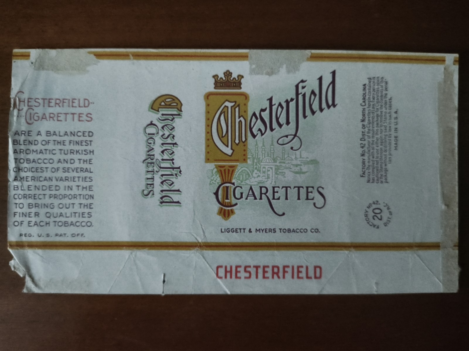 CHESTERFIELD - Confezione vuota di sigarette morbide