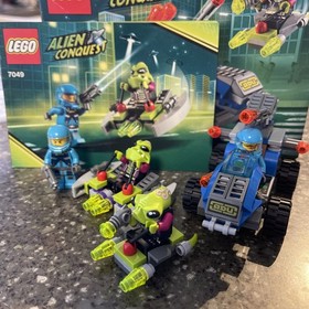 LEGO Alien Conquest sets 7049 ; 7050 Complete sets manuals, figures, vehicles