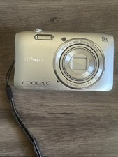 Nikon coolpix S3600 20.1MP Compact Digital Camera Silver TESTED WORKING