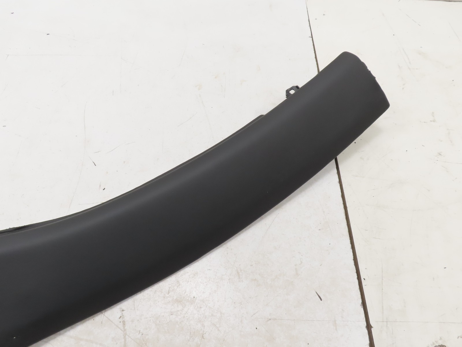 06 Lamborghini Gallardo #1310 Trim Pair Dashboard Gap Cover Panel LH & RH OEM 40