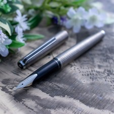 Vintage 1970's Pilot Custom Sterling Silver 18K Rhodium M H1275 Nib Fountain Pen