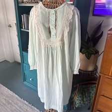 Vintage Barbizon Feathaire Flannel Embroidered Nightgown Mint Green Size M L
