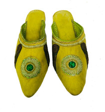 Vintage 80s Cool India Green Leather Embroidered Jewel Beaded Mule Flat Slippers
