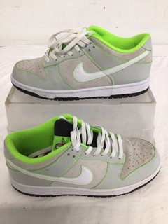 Nike FQ7260 001 Shoes Dunk Low University of Oregon PE Ducks Men's Size 9