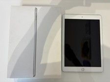 Apple iPad 6. Gen. 32GB, WLAN, 24,64 cm, (9,7 Zoll) - Silber