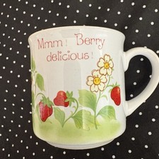Rare 1983 Strawberry Shortcake Mug American Greetings Korea Mmm Berry Delicious