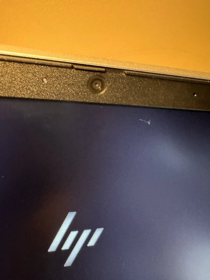 HP Elitebook. Wolf Security 650. Win 11. 15,6. G10. I7 Foto 4 de 4